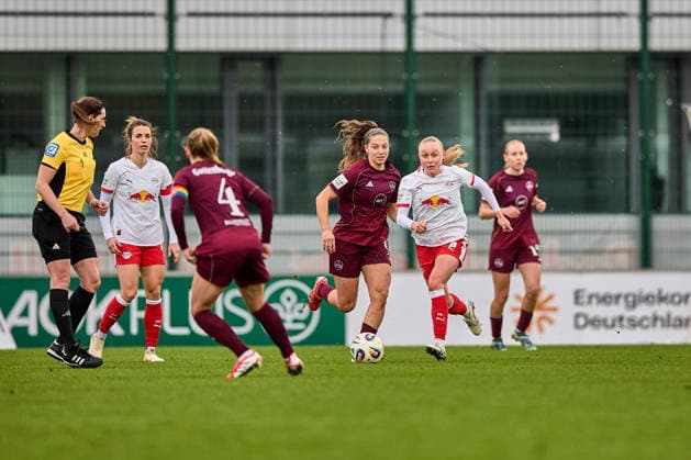 14 02 2026, GER, Womens Soccer, BL, 2025 2026, RB Leipzig 1 FC Nürnberg Lou Ann Joly 6, RB Leipzig , action, free plate, dribbles Leipzig training center of the Red Bull Saxony Germany