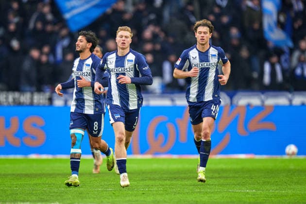Julian Eitschberger Hertha BSC, 02 , Goal to 2 3, GER, Hertha BSC vs ,Hannover 96, 2 Bundesliga, Season 2025 2026, 22 Matchday, 14 02 2026 DFL REGULATIONS PROHIBIT ANY USE OF PHOTOGRAPHS AS IMAGE SEQUENCES AND OR QUASI VIDEO GER, Hertha BSC vs ,Hannover 96, 2 Bundesliga, Season 2025 2026, 22 Matchday, 14 02 2026 Berlin Copyright: xClaudiusxRauch,xEibner-Pressefotox xClaudiusxRauchx EP_CRH