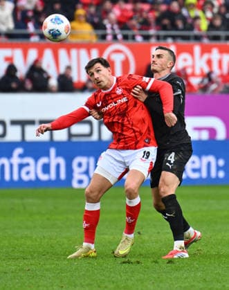 14 02 2026 Soccer Season 2025 2026 2 Soccer Bundesliga 22 Matchday 1 FC Kaiserslautern FCK Rote Teufel SpVgg Greuther Fürth SGF Kleeblatt Sportfoto Zink xwoxzix DFL regulations prohibit any use of photographs as image sequences and or quasi video only for editorial use Daniel Hanslik 19, 1 FC Kaiserslautern FCK Philipp Ziereis 4, SpVgg Greuther Fürth