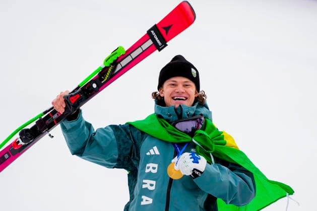 Winter Olympics in Milan Cortina 2026 Bormio, Italy 20260214. Lucas Pinheiro Braathen from Brazil with the gold medal on the podium after the men s alpine giant slalom during the Winter Olympics in Milano Cortina 2026. Photo: Cornelius Poppe NTB Bormio Italy EDITORIAL USE ONLY. RESTRICTED USE FOR BETTING COMPANIES Ref:_SPOcQhgmK7Mrlc.jpg *** Winter Olympics in Milan Cortina 2026 Bormio, Italy 20260214 Lucas Pinheiro Braathen from Brazil with the gold medal on the podium after the men s alpine giant slalom during the Winter Olympics in Milano Cortina 2026 Photo Cornelius Poppe NTB Bormio Italy EDITORIAL USE ONLY RESTRICTED USE FOR BETTING COMPANIES  Copyright: xCorneliusxPoppex xNTBx