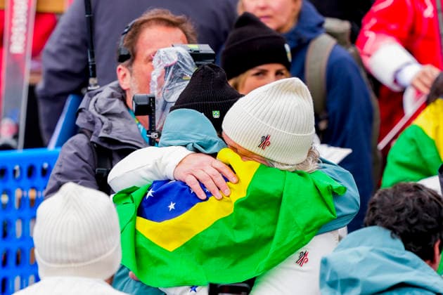 Winter Olympics in Milan Cortina 2026 Bormio, Italy 20260214. Lucas Pinheiro Braathen from Brazil with his father Bjorn Braathen after the men s alpine giant slalom during the Winter Olympics in Milano Cortina 2026. Photo: Cornelius Poppe NTB Bormio Italy EDITORIAL USE ONLY. RESTRICTED USE FOR BETTING COMPANIES Ref:_SPOv9N3jhqtaZ8.jpg *** Winter Olympics in Milan Cortina 2026 Bormio, Italy 20260214 Lucas Pinheiro Braathen from Brazil with his father Bjorn Braathen after the men s alpine giant slalom during the Winter Olympics in Milano Cortina 2026 Photo Cornelius Poppe NTB Bormio Italy EDITORIAL USE ONLY RESTRICTED USE FOR BETTING COMPANIES  Copyright: xCorneliusxPoppex xNTBx