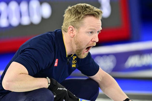 CORTINA, ITALY 20260214 Niklas Edin during the men s group stage match, round 5, between China and Sweden in the Olympic curling in Cortina. *** The image is included in the SPORTS PACKAGE. For others PAYMENT IMAGE ** CORTINA ITALY x10030x *** CORTINA, ITALY 20260214 Niklas Edin during the men s group stage match, round 5, between China and Sweden in the Olympic curling in Cortina The image is included in the SPORTS PACKAGE For others PAYMENT IMAGE CORTINA ITALY x10030x  Copyright: xJonasxEkströmer TTx OS 2026 CURLING HERRAR KINA-SVERIGE