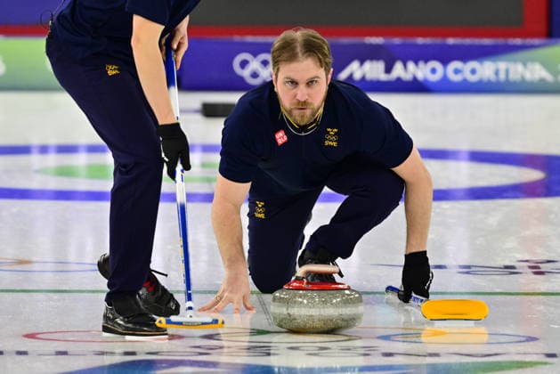 CORTINA, ITALIEN 20260214 Rasmus Wrana i Lag Edin under herrarnas gruppspelsmatch, omgang 5, mellan Kina och Sverige i OS-curlingen i Cortina. *** Bilden ingar i SPORTPAKET. För övriga BETALBILD ** CORTINA ITALIEN x10030x *** CORTINA, ITALY 20260214 Rasmus Wrana in Team Edin during the mens group stage match, round 5, between China and Sweden in the Olympic curling in Cortina Picture in SPORTPAKET For others PAYPICTURE CORTINA ITALY x10030x  Copyright: xJonasxEkströmer TTx OS 2026 CURLING HERRAR KINA-SVERIGE