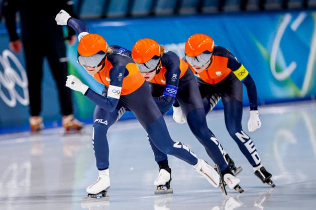 Milano Cortina 2026 Winter Olympics, Speed skating, Eisschnelllauf Italy Joy Beune, Antoinette Rijpma-De Jongand Marijke Groenewoud of the Netherlands competing in the Speed Skating Women s Team Pursuit Quarterfinals on Day 8 of the Milano Cortina 2026 Winter Olympics at the Milano Speed Skating Stadium in Milan, Italy, February 14, 2026. Milan Italy  Copyright: xMatrixxImagesx xHenkxJanxDijksx