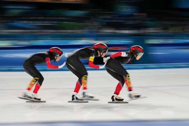 Team China competing for the Olympic Speed skating, Eisschnelllauf Women s Team Pursuit Quarterfinals for the Milano Cortina 2026 Winter Olympics, in Milan (Italy) February 14, 2026 (Photo Claudio Furlan LaPresse)  Copyright: xClaudioxFurlan LaPressex