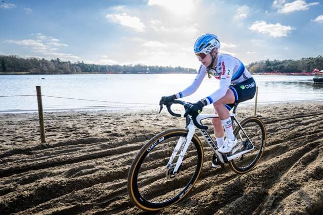 Dutch Inge van der Heijden pictured in action during the elite women race of the Waaslandcross cyclocross cycling event, Saturday 14 February 2026 in Sint-Niklaas, the seventh and last race of the Exact Cross competition. DAVIDxPINTENS  x163411394x