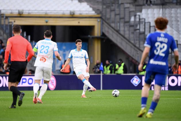 Olympique de Marseille v RC Strasbourg Alsace - Ligue 1 McDonald s 2025 2026 28 Benjamin PAVARD (om) during the Ligue 1 McDonald s match between Marseille and Strasbourg at Stade Velodrome on February 14, 2026 in Marseille, France. Marseille France  Copyright: xFEPx 776348289