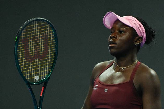 Qatar TotalEnergies Open 2026 - Singles Final DOHA, QATAR FEBRUARY 14: Victoria Mboko of Canada against Karolina Muchova of the Czech Republic competes in the singles final on Day Seven of the Qatar TotalEnergies Open, part of the Hologic WTA, Tennis Damen Tour, at the Khalifa International Tennis and Squash Complex on February 14, 2026 in Doha, Qatar. Doha Qatar  Copyright: xArturxWidakx originalFilename:widak-qatartot260214_npG5W.jpg