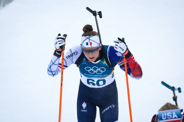 Antholz, Italien 14. Februar 2026: Biathlon Sprint Frauen 7,5 km - Olympia 2026 Im Bild: Justine Braisaz-Bouchet (FRA) im Zielbereich. Anterselva Biathlon Arena *** Antholz, Italy 14 February 2026 Biathlon Sprint Women 7.5 km Olympia 2026 In the picture Justine Braisaz Bouchet FRA in the finish area Anterselva Biathlon Arena Copyright: xFotostandx xHettichx