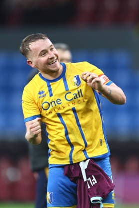 Louis Reed of Mansfield Town celebrates victory Burnley v Mansfield Town, Emirates FA Cup, Fourth Round, Football, Turf Moor, Burnley, UK - 14 Feb 2026Burnley Turf Moor United Kingdom EDITORIAL USE ONLY No use with unauthorised audio, video, data, fixture lists, club league logos or live services. Online in-match use limited to 120 images, no video emulation. No use in betting, games or single club league player publications. Copyright: xPhilxOldham Shutterstockx 16608267bm