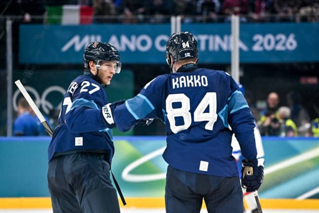 14 02 2026, Milano, Santa Giulia Ice hockey, Eishockey Arena, Winter Olympics: Finland - Italy (Ice Hockey), Eetu Luostarinen of Finland and Kaapo Kakko of Finland celebrate a goal Milano Santa Giulia Ice Hockey Arena Lombardy Italy *** 14 02 2026, Milano, Santa Giulia Ice Hockey Arena, Winter Olympics Finland Italy Ice Hockey , Eetu Luostarinen of Finland and Kaapo Kakko of Finland celebrate a goal Milano Santa Giulia Ice Hockey Arena Lombardy Italy Copyright: xJustPictures.ch AndreaxBrancax jp-en-AnBr-AB-AAB_970114022026