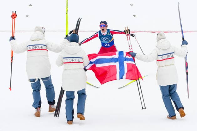 Winter Olympics in Milan Cortina 2026 Val di Fiemme, Italy 20260214. Kristin Austgulen Fosnaes, Astrid oyre Slind, Karoline Simpson-Larsen and Heidi Weng from Norway cheer during the women s 4 x 7.5 km cross-country relay at Lago di Tesero during the Winter Olympics in Milano Cortina 2026. Photo: Lise Aserud NTB Val di Fiemme Italy EDITORIAL USE ONLY. RESTRICTED USE FOR BETTING COMPANIES Ref:_SPOubv_EKXdwbA.jpg *** Winter Olympics in Milan Cortina 2026 Val di Fiemme, Italy 20260214 Kristin Austgulen Fosnaes, Astrid oyre Slind, Karoline Simpson Larsen and Heidi Weng from Norway cheer during the women s 4 x 7 5 km cross country relay at Lago di Tesero during the Winter Olympics in Milano Cortina 2026 Photo Lise Aserud NTB Val di Fiemme Italy EDITORIAL USE ONLY RESTRICTED USE FOR BETTING COMPANIES  Copyright: xLisexAserudx xNTBx