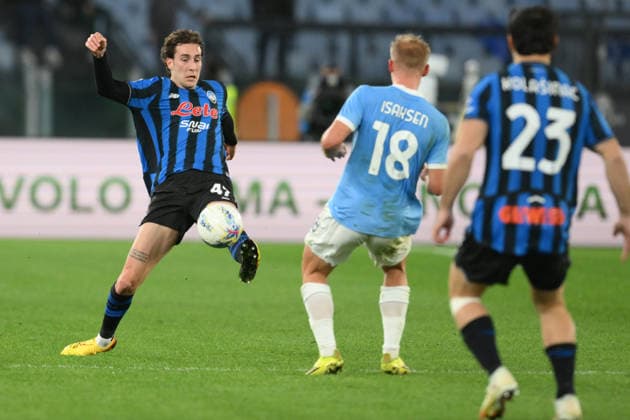 14th February 2026, Stadio Olimpico, Rome, Italy; Italian Serie A Football; Lazio versus Atalanta; Lorenzo Bernasconi of Atalanta BC under pressure from Gustav Isaksen of SS Lazio  AllShotLive Content restricted for UK based newspaper