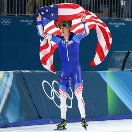 February 14, 2026, Milan, Italy: JORDAN STOLZ of USA celebrates winning the gold medal and breaking the Olympic record in the men s 500m Speed skating, Eisschnelllauf event at the Milano Cortina 2026 Winter Olympic Games, Olympische Spiele, Olympia, OS Rho Italy - ZUMAc179 20260214_oly_c179_010 Copyright: xMickaelxChavetx