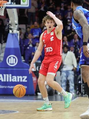 14 02 2026 Basketball Season 2025 2026 2 Bundesliga Pro A 23 Matchday Nuremberg Falcons Basketball Club NBC HAKRO Merlins Crailsheim Sportfoto Zink DaMa xdaxmax Cartee Dean Whitt 2, Nuremberg Falcons BC NBC indicates gestures directs gives instructions