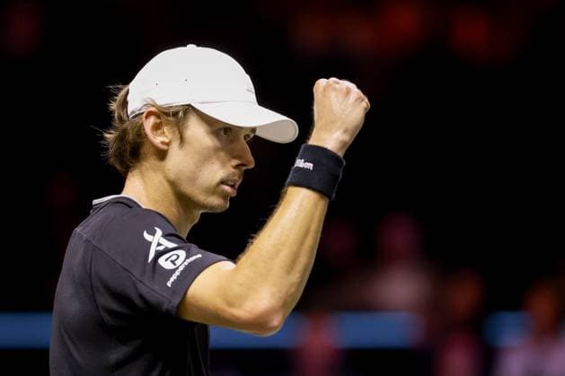 ROTTERDAM - Alex de Minaur (Australia) in action against Ugo Humbert (France) during the quarterfinals on the fifth day of the ABN AMRO tennis tournament in Ahoy Rotterdam. BAS CZERWINSKI ANP netherlands out - belgium out Rotterdam xVIxxIVx 550684219 originalFilename: 550684219.jpg