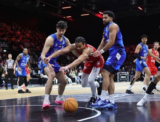 14 02 2026 Basketball Season 2025 2026 2 Bundesliga Pro A 23 Matchday Nuremberg Falcons Basketball Club NBC HAKRO Merlins Crailsheim Sportfoto Zink DaMa xdaxmax Nico Santana Mojica 7, Hakro Merlins Crailsheim Evan Derek Taylor 10, Nuremberg Falcons BC NBC Tyreese Blunt 0, Hakro Merlins Crailsheim