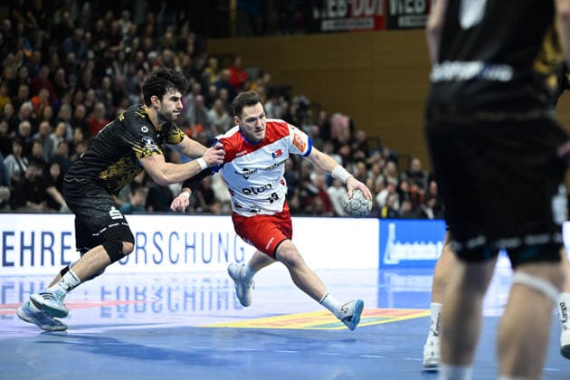 Doruk Pehlivan HC Elbflorenz 2006, 11 Merlin Fuß HBW Balingen Weilstetten, 13 HC Elbflorenz 2006 vs HBW Balingen Weilstetten, 2 Handball Bundesliga Herren, Spielzeit 2025 2026, 14 02 2026 HC Elbflorenz 2006 vs HBW Balingen Weilstetten, 2 Handball Bundesliga Herren, Spielzeit 2025 2026, 14 02 2026 Dresden Copyright: xEibner-Pressefoto xHoepnerx EP_PHR