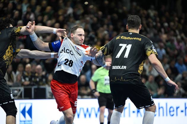 Tobias Heinzelmann HBW Balingen Weilstetten, 28 HC Elbflorenz 2006 vs HBW Balingen Weilstetten, 2 Handball Bundesliga Men, Season 2025 2026, 14 02 2026 HC Elbflorenz 2006 vs HBW Balingen Weilstetten, 2 Handball Bundesliga Men, Season 2025 2026, 14 02 2026 Dresden Copyright: xEibner-Pressefoto xHoepnerx EP_PHR