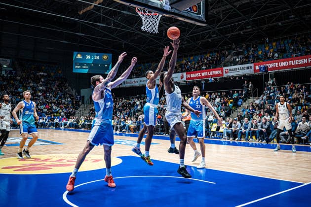 14 02 2026, xhfmx, Basketball easyCredit BBL Bundesliga, Frankfurt Skyliners Braunschweig Löwen v l Logan Johnson Skyliners Frankfurt , William Christmas Skyliners Frankfurt , Oluwasimisola Shittu Basketball Löwen Braunschweig DFL DFB REGULATIONS PROHIBIT ANY USE OF PHOTOGRAPHS as IMAGE SEQUENCES and or QUASI VIDEO Frankfurt am Main