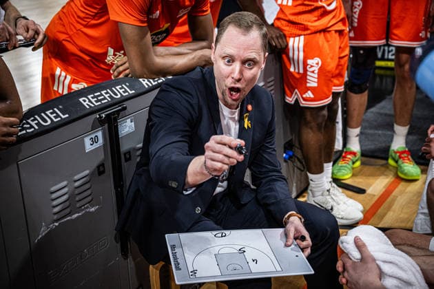 1 Basketball Bundesliga, easyCredit BBL, Season 2025 2026, Men, Main Round, Matchday 20, 14 02 2026, RASTA Vechta ratiopharm Ulm Christian Held Head Coach RASTA Vechta during the game Vechta RASTA Dome Lower Saxony Germany