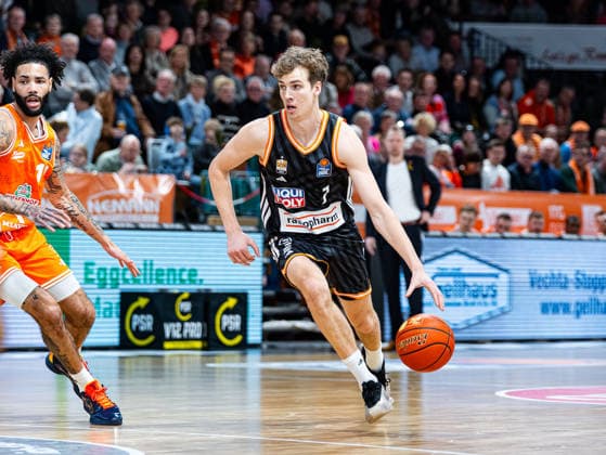 Tobias Jensen ratiopharm Ulm, 07 in dribbling RASTA Vechta vs ratiopharm Ulm, Basketball, easyCredit Basketball Bundesliga, Matchday 20, Season 2025 2026, 14 02 2026 RASTA Vechta vs ratiopharm Ulm, Basketball, easyCredit Basketball Bundesliga, Matchday 20, Season 2025 2026, 14 02 2026 Vechta Copyright: xEibner-Pressefoto DamianxKruczynx EP_DKI
