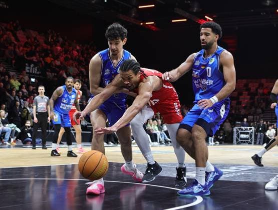 14 02 2026 Basketball Season 2025 2026 2 Bundesliga Pro A 23 Matchday Nuremberg Falcons Basketball Club NBC HAKRO Merlins Crailsheim Sportfoto Zink DaMa xdaxmax Nico Santana Mojica 7, Hakro Merlins Crailsheim Evan Derek Taylor 10, Nuremberg Falcons BC NBC Tyreese Blunt 0, Hakro Merlins Crailsheim