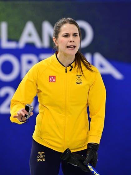 CORTINA, ITALY 20260214 Skipper Anna Hasselborg of team Hasselborg during the women s group stage match, round 5, between Italy and Sweden in the Olympic curling in Cortina. *** The image is included in the SPORTS PACKAGE. For others PAID IMAGE ** CORTINA ITALY x10030x *** CORTINA, ITALY 20260214 Skipper Anna Hasselborg of team Hasselborg during the women s group stage match, round 5, between Italy and Sweden in the Olympic curling in Cortina The image is included in the SPORTS PACKAGE For others PAID IMAGE CORTINA ITALY x10030x  Copyright: xJonasxEkströmer TTx OLYMPICS 2026 CURLING WOMEN ITALY-SWEDEN
