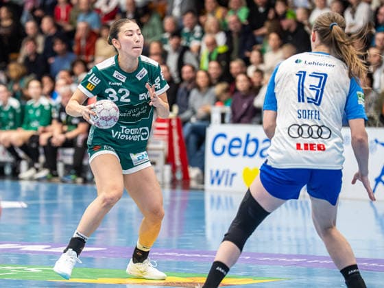 Haruno Sasaki Frisch Auf Women, 32 on the ball, Frisch Auf Goeppingen vs Sport Union Neckarsulm, Handball, 1 Bundesliga, Season 2025 2026, 14 02 2026 Frisch Auf Goeppingen vs Sport Union Neckarsulm, Handball, 1 Bundesliga, Season 2025 2026, 14 02 2026 Goeppingen Copyright: xMichaelxSchmidt Eibner-Pressefotx EP_MST