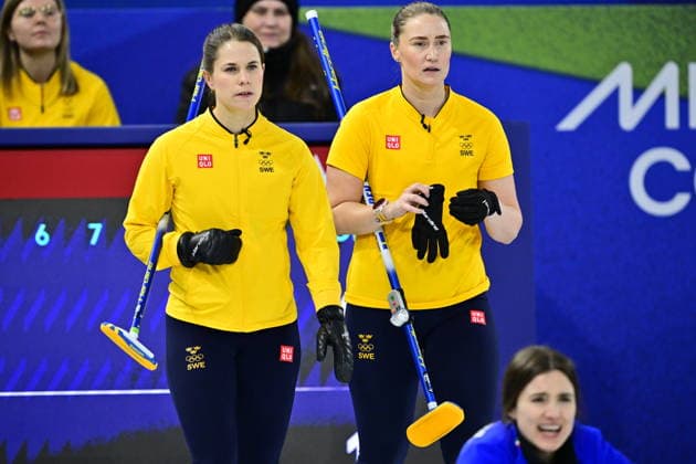 CORTINA, ITALY 20260214 Sweden s Agnes Knochenhauer and Sara McManus of Team Hasselborg during the women s group stage match, round 5, between Italy and Sweden in the Olympic curling in Cortina. *** The image is included in the SPORTS PACKAGE. For others PAYMENT IMAGE ** CORTINA ITALY x10030x *** CORTINA, ITALY 20260214 Sweden s Agnes Knochenhauer and Sara McManus of Team Hasselborg during the women s group stage match, round 5, between Italy and Sweden in the Olympic curling in Cortina The image is included in the SPORTS PACKAGE For others PAYMENT IMAGE CORTINA ITALY x10030x  Copyright: xJonasxEkströmer TTx OLYMPICS 2026 CURLING WOMEN ITALY-SWEDEN