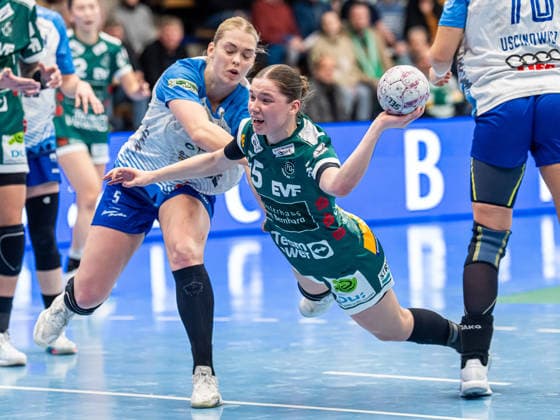 Lara Daeuble Frisch Auf Frauen, 95 prevails against Kim Hinkelmann Sport Union Neckarsulm, 05, Frisch Auf Goeppingen vs Sport Union Neckarsulm, Handball, 1 Bundesliga, Season 2025 2026, 14 02 2026 Frisch Auf Goeppingen vs Sport Union Neckarsulm, Handball, 1 Bundesliga, Season 2025 2026, 14 02 2026 Goeppingen Copyright: xMichaelxSchmidt Eibner-Pressefotx EP_MST