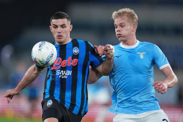 Atalanta s Nikola Krstovic Lazio™s Oliver Provstgaard during the Serie A EniLive soccer match between Lazio and Atalanta at the Rome s Olympic stadium, Italy - Saturday February 14, 2026 - Soccer ( Photo by Alfredo Falcone LaPresse )  Copyright: xAlfredoxFalcone LaPressex