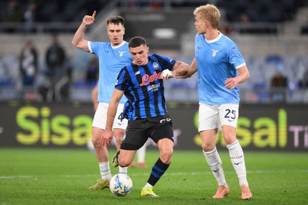 Nikola Krstovic of Atalanta BC under pressure from Oliver Provstgaard of SS Lazio during the match of 25th day of the Serie A Championship between S.S.Lazio and Atalanta at the Olimpico Stadium on Feb 14, 2026 in Rome, Italy. during SS Lazio vs Atalanta BC, Italian soccer Serie A match in Rome, Italy, February 14 2026  Copyright: xRobertoxRamaccia IPAxSportx xipa-agency.netx xx IPA_71508846 IPA_Agency_IPA71508846