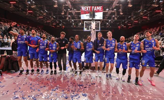 14 02 2026 Basketball Season 2025 2026 2 Bundesliga Pro A 23 Matchday Nuremberg Falcons Basketball Club NBC HAKRO Merlins Crailsheim Sportfoto Zink DaMa xdaxmax Joy cheering after the end of the game Gabriel de Oliveira 1, Hakro Merlins Crailsheim and team Team of the Hakro Merlins Crailsheim celebrate after the end of the game in the spectators audience fans traveling with them