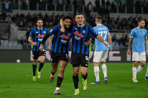 CALCIO - Serie A - SS Lazio vs Atalanta BC Atalanta s Ederson and Atalanta s Nikola Krstovic celebrates after scoring the goal 0-1 during the Italian Football Championship League A 2025 2026 match between SS Lazio vs Atalanta BC at the Olimpic Stadium in Rome on 14 February 2026. Rome Italy  Copyright: xIPAxSport ABACAx