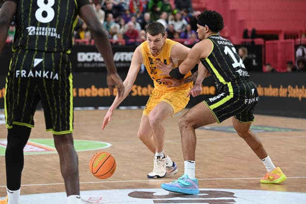 Till Joenke Tigers Tuebingen, 26 GER, Tigers Tuebingen vs BBC Medi Bayreuth, Basketball, Men, Pro A, 2 Barmer Basketball Bundesliga, Season 2025 2026, 14 02 2026 GER, Tigers Tuebingen vs BBC Medi Bayreuth, Basketball, Men, Pro A, 2 Barmer Basketball Bundesliga, Season 2025 2026, 14 02 2026 Tuebingen Copyright: xEibner-Pressefoto NicolasxWoernx EP_NWN