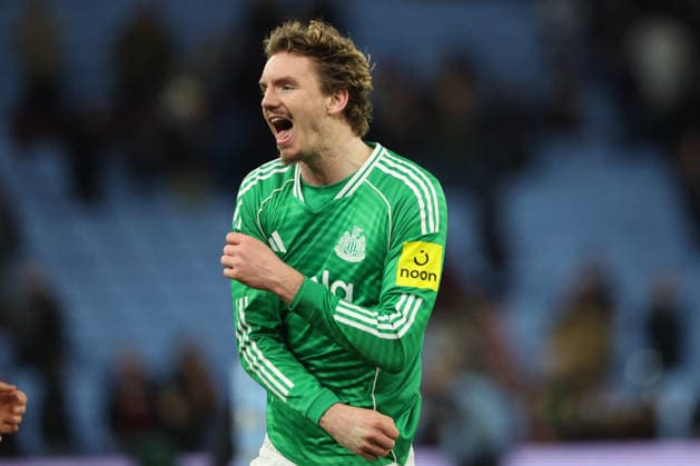 Aston Villa v Newcastle United - Emirates FA Cup Fourth Round Nick Woltemade of Newcastle United celebratea after winning the Emirates FA Cup Fourth Round match between Aston Villa and Newcastle United on February 14, 2026 in Birmingham, England. WARNING! This Photograph May Only Be Used For Newspaper And Or Magazine Editorial Purposes. May Not Be Used For Publications Involving 1 player, 1 Club Or 1 Competition Without Written Authorisation From Football DataCo Ltd. For Any Queries, Please Contact Football DataCo Ltd on +44 (0) 207 864 9121 Birmingham Villa Park England United Kingdom Copyright: xAllstarxPicturexLibraryxLtdx
