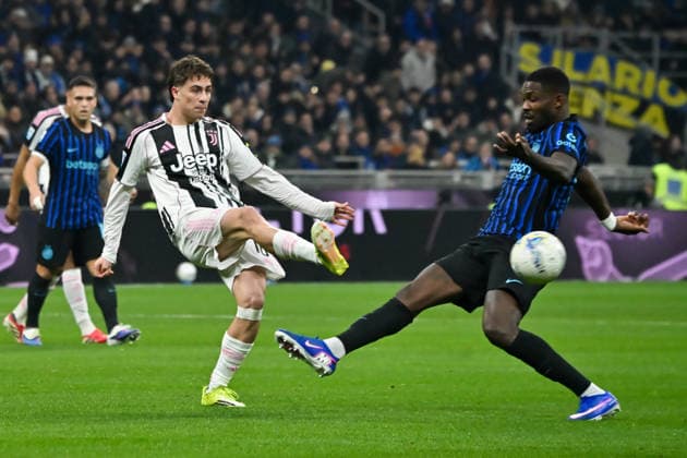 Kenan Yildiz and Marcus Thuram participates in the Serie A match between Fc Internazionale and Fc Juventus at the Giuseppe Meazza Stadium in Milano, Italy, on February 14, 2026  Copyright: xAndreaxRosito IPAxSportx xipa-agency.netx xx IPA_71514080 IPA_Agency_IPA71514080