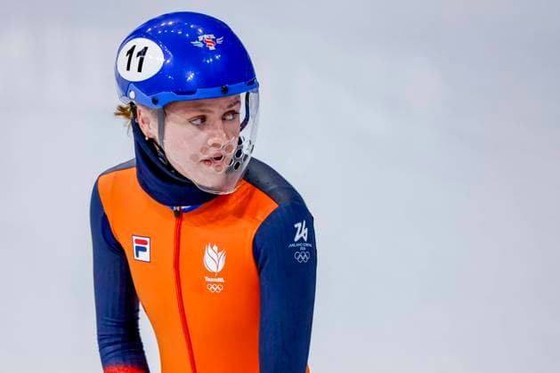 Michelle Velzeboer of the Netherlands looks on after Women s 1000m, Milano Cortina 2026 Winter Olympics: Day 8, Short Track Speed skating, Eisschnelllauf - Milano Cortina 2026 Winter Olympics: Day 8, Milano Speed Skating Stadium, February 14, 2026, Milan, Italy.
