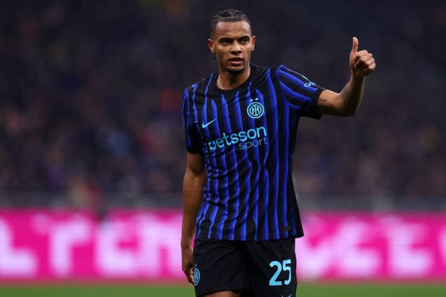 Serie A Fc Internazionale - Juventus Fc Manuel Akanji of Fc Internazionale gestures during the Serie A match beetween Fc Internazionale and Juventus Fc at Stadio Giuseppe Meazza on February 14 2026 in Milan Italy . Milano Stadio Giuseppe Meazza Italy Copyright: xMarcoxCanonierox