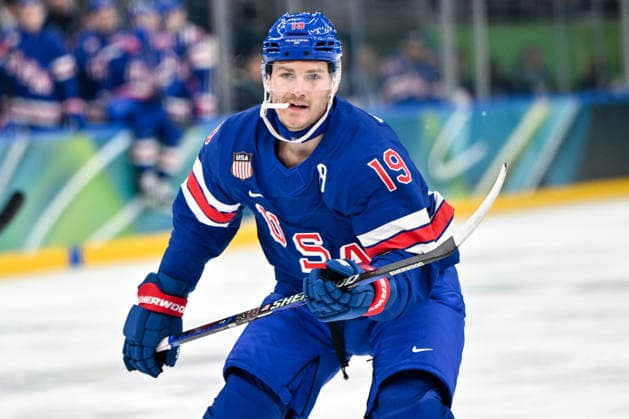 14 02 2026, Milano, Santa Giulia Ice hockey, Eishockey Arena, Winter Olympics: USA - Denmark (Ice Hockey), Matthew Tkachuk of United States in action Milano Santa Giulia Ice Hockey Arena Lombardy Italy *** 14 02 2026, Milano, Santa Giulia Ice Hockey Arena, Winter Olympics USA Denmark Ice Hockey , Matthew Tkachuk of United States in action Milano Santa Giulia Ice Hockey Arena Lombardy Italy Copyright: xJustPictures.ch AndreaxBrancax jp-en-AnBr-AB-AAB_063514022026