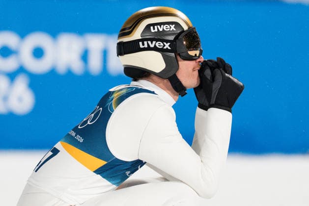 Ski jumping, Skispringen, Ski, nordisch - Milano Cortina 2026 Winter Olympics Day 8 Anze Lanisek during Milano Cortina 2026 Winter Olympics Men™s Large Hill Individual competition at Predazzo Ski Jumping Stadium in Predazzo on February 14, 2026 Predazzo Italy  Copyright: xFotoxOlimpikx originalFilename:jastrzebowski-skijumpi260214_npw3Y.jpg