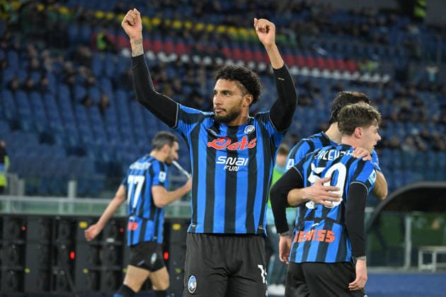Nicola Zalewski of Atalanta celebrates scoring his goal during the serie A Enilive match between SS Lazio v Atalanta BC at olimpico stadium in Rome, February 14th, 2026 Mattia Vian  Copyright: xMattiaxVian IPAxSportx xipa-agency.netx xx IPA_71524409 IPA_Agency_IPA71524409