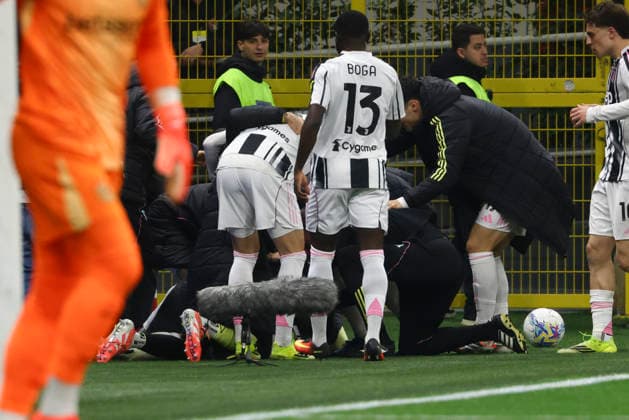 FC Internazionale v Juventus FC - Serie A Manuel Locatelli celebrates the goal during the Serie A match between FC Internazionale and Juventus in Milano, Italy, on February 14, 2026, at Giuseppe Meazza Stadium Milano Milano Italy  Copyright: xMairoxCinquettix originalFilename:cinquetti-fcintern260214_npNHc.jpg