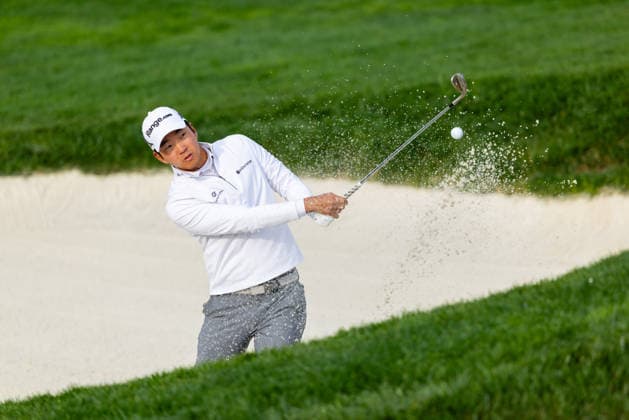 PEBBLE BEACH, CA - FEBRUARY 14: Michael Kim of the United States hits a banker shot on the first hole during the third round of the AT&T Pebble Beach Pro-Am 2026 on February 14, 2026 at Pebble Beach Golf Links in Pebble Beach, CA. (Photo by Matthew Huang Icon Sportswire) GOLF: FEB 14 PGA, Golf Herren AT&T Pebble Beach Pro-Am EDITORIAL USE ONLY Icon2602140013