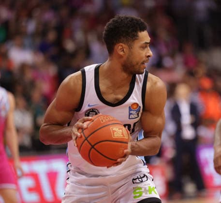 Kenneth Ogbe Hamburg , Telekom Baskets Bonn vs Veolia Towers Hamburg, easyCredit BBL, Matchday 20, Telekom Dome Bonn, 14 02 2026