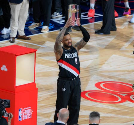 2026 NBA, Basketball Herren, USA All-Star - State Farm 3-Point Contest LOS ANGELES, CA - FEBRUARY 14: Damian Lillard (0) of the Portland Trail Blazers shoots a three point basket during the State Farm 3-Point Contest as part of the 2026 NBA All-Star Weekend on February 14, 2026 at Intuit Dome in Inglewood, California. Tayfun Coskun Anadolu California United States. Editorial use only. Please get in touch for any other usage.  Copyright: x2026xAnadoluxTayfunxCoskunx