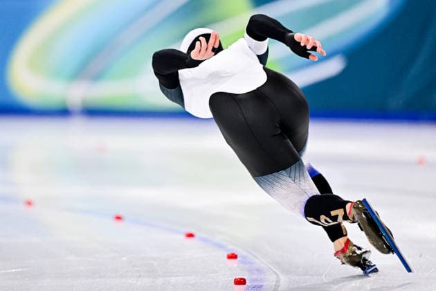 Katsuhiro KURATSUBO (JPN) vs Zhiwen XUE (CHN), during Speed skating, Eisschnelllauf Men s 500m, Speed Skating, at the Olympic Winter games, Winterspiele,Spiele, Summer games Milano Cortina 2026, at Milano Speed Skating Stadium, on February 14, 2026 in Milan, Italy. Noxthirdxpartyxsales  aflo_319873667