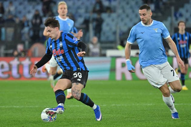 CALCIO - Serie A - SS Lazio vs Atalanta BC Nicola Zalewski of Atalanta,Adam Marusic of SS Lazio during the serie A Enilive match between SS Lazio v Atalanta BC at olimpico stadium in Rome, February 14th, 2026 Mattia Vian Rome Italy  Copyright: xIPAxSport ABACAx