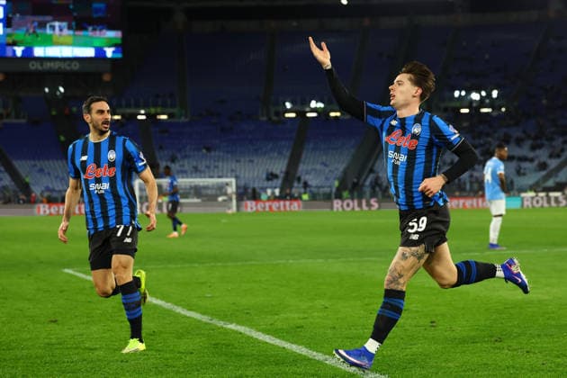 SS Lazio v Atalanta BC - Serie A Atalanta s Nicola Zalewski celebrates after scoring their second goal during the Serie A soccer match between SS Lazio and Atalanta BC at Stadio Olimpico in Rome, Italy, on February 14, 2026. Rome Lazio Italy  Copyright: xCiroxDexLucax originalFilename:deluca-sslazioa260214_npHoJ.jpg